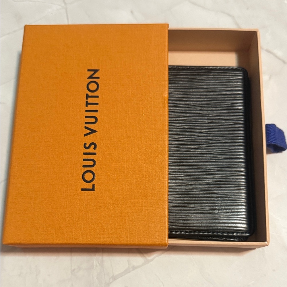 Louis Vuitton Black Epi Leather Card & Key Holder No dustbag